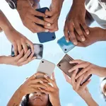 Λάθος στρατηγική η καθολική απαγόρευση στα social λένε οι ειδικοί