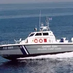 Ραφήνα: Πλοίο προσέκρουσε σε προβλήτα και τον έκοψε στα δύο