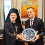 Δούκας για Βαρθολομαίο: “Η διεθνής κοινότητα τον αποκαλεί «Πράσινο Πατριάρχη»”