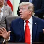 Ιράν: Ο Τραμπ προαναγγέλλει νέες σφοδρές επιθέσεις – «Θα τους χτυπήσουμε πολύ σκληρά»