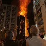 Χονγκ Κονγκ: Ξεκινάει το δικαστικό «σίριαλ» για την τραγωδία με τους 168 νεκρούς