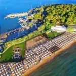 ΑΑΔΕ: Σαρωτικοί έλεγχοι στην “Αθηναϊκή Ριβιέρα” – Πρόστιμα 84.000 ευρώ