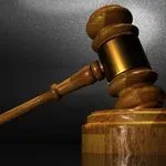 Λαμία: Εξαγοράσιμη ποινή σε 30χρονο που φωτογράφιζε ανήλικες στην παραλία