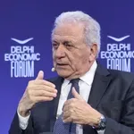 Δ. Αβραμόπουλος: Αυτό είναι το ευρωπαϊκό ένταλμα σύλληψής του