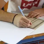 Πανελλαδικές: Συνεχίζουν τις εξετάσεις οι υποψήφιοι των ΕΠΑΛ