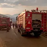 Φωτιά στο Αιγάλεω: Αναζωπύρωση και διακοπή κυκλοφορίας