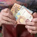 Συντάξεις χηρείας: Έρχονται ανατροπές από την κυβέρνηση με νομοσχέδιο