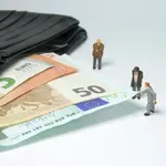 Συντάξεις: Τι θα συμβεί με τα αχρεωστήτως καταβληθέντα ποσά – Η μηνιαία παρακράτηση
