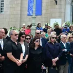 Μάρω Κοντού: Πλήθος κόσμου στη Μητρόπολη Αθηνών για την εξόδιο ακολουθία (φωτο)