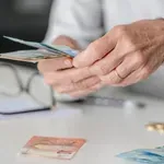 Συντάξεις Αυγούστου: Νωρίτερα η καταβολή στους δικαιούχους