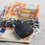 Ποια επιδόματα είναι ακατάσχετα- Τι πρέπει να κάνετε αν τα δεσμεύσουν