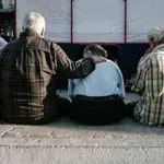 Ποιοι συνταξιούχοι χάνουν το επίδομα των 300 ευρώ (έγγραφο)