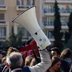 Στους δρόμους οι δημόσιοι υπάλληλοι – Στο επίκεντρο 13ος & 14ος μισθός
