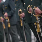 Συντάξεις ενστόλων: Τι αλλάζει με το νέο μισθολόγιο