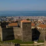 Γεντί Κουλέ: Παρέμβαση για να βγει το «ενοικιαστήριο» από το μνημείο