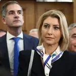 Σία Κοσιώνη για Κώστα Μπακογιάννη: «Ο αυστηρός στο σπίτι είμαι εγώ»