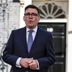 Βρετανία: Ο Μπέρναμ «χρεώνει» στο Brexit την οικονομική στασιμότητα