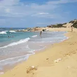 Πόθεν Έσχες: Η Δήμαρχος με τις παχυλές καταθέσεις μαζί με τον σύζυγο