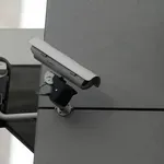 Κάμερες στα σχολεία: Έντονος προβληματισμός γονέων- «Καταγράφουν, δεν αποτρέπουν»