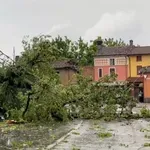 Σφοδρή κακοκαιρία στην Ιταλία: Δύο νεκροί και χιλιάδες κεραυνοί