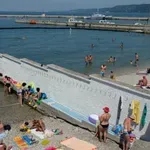 La Lanterna: Η τελευταία «μεσαιωνική» παραλία που χωρίζει άνδρες και γυναίκες