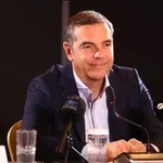 Τσίπρας σε Μητσοτάκη: «Μου ’φαγες όλα τα δαχτυλίδια» – Πάλκο η ΔΕΘ