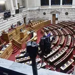 Συνταγματική Αναθεώρηση-άρση μονιμότητας στο Δημόσιο: 161 “ναι” στη Βουλή