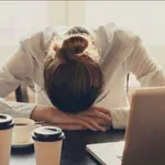 Θυρεοδειδής και επινεφρίδια: Τι φταίει για τη μόνιμη κούραση