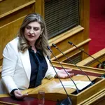 Λιακούλη κατά Μητσοτάκη: «Τεμάχισαν τον Όλυμπο – Απέκλεισαν τη Θεσσαλία»