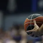 Σκάνδαλο στο μπάσκετ: «Μπορείς να κανονίσεις για μένα να πάω στο Costa Navarino;»