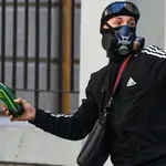Αλβανία: Άγριες συγκρούσεις για 13η ημέρα – Ο Ράμα φέρνει «κουκουλονόμο»