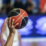Σκάνδαλο στο μπάσκετ: Ολοκληρώθηκε η απολογία της Τσαρούχα για τα 13 ματς