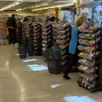 Προσφέρονται εκατοντάδες θέσεις εργασίας σε μεγάλα σούπερ μάρκετ