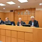 ΚΕΔΕ: Οι δήμαρχοι απειλούν με κινητοποιήσεις αν δεν αυξηθούν οι ΚΑΠ το 2027
