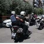 Συνελήφθη γνωστός τράπερ στον Πειραιά- Δεν σταμάτησε σε σήμα της ΔΙ.ΑΣ.