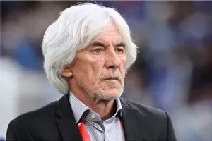 Γιοβάνοβιτς: «Εγώ δεν είμαι άνθρωπος που παραιτείται και φεύγει»