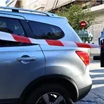 Έκρηξη χειροβομβίδας στον Κορυδαλλό – Ζημιές σε αυτοκίνητα και διαμερίσματα