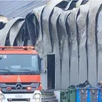 Συνεχίζονται οι έρευνες για το πέμπτο άτομο που αγνοείται στις εγκαταστάσεις της μπισκοτοβιομηχανίας στα Τρίκαλα