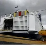 Δεμένα τα πλοία στα λιμάνια Ζακύνθου και Κεφαλονιάς που εκτελούν δρομολόγια προς την Κυλλήνη λόγω των ανέμων