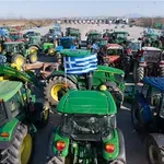 Θεσσαλονίκη: Έκλεισαν τα Μάλγαρα στο ρεύμα εξόδου οι αγρότες - Αποκλεισμοί τελωνείων από αγροτικά μπλόκα