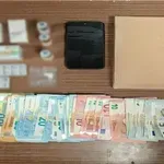 Συνελήφθη ένας άντρας στην Αττική για διακίνηση ναρκωτικών-Παρέλαβε ταχυδρομικό δέμα από το εξωτερικό που περιείχε ροζ κοκαΐνη