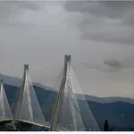 Σε ισχύ τα έκτακτα κυκλοφοριακά μέτρα στη γέφυρα Ρίου - Αντιρρίου - Κλειστό παραμένει το πορθμείο