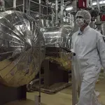 Η Ρωσία δεν έχει ακόμη αποφασίσει για την επιστροφή του προσωπικού της στον πυρηνικό σταθμό Μπουσέρ στο Ιράν