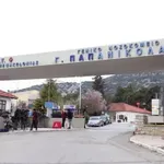 Στο νοσοκομείο 17χρονη που μεσολάβησε σε καβγά μεταξύ νεαρών και τραυματίστηκε σοβαρά