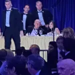 Ένοπλος επιχείρησε να εισβάλει σε δεξίωση στην οποία παρευρισκόταν ο Ντ. Τραμπ