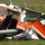 Συντριβή στο Λος Άντζελες- Τσέσνα πιάστηκε σε καλώδιο