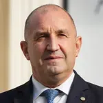 Βουλγαρία: Ο πρώην πρόεδρος Ράντεφ φαβορί στις βουλευτικές εκλογές της Κυριακής