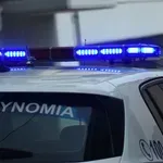 Χειροπέδες σε δύο γυναίκες για έκθεση σε κίνδυνο των 3χρονων παιδιών τους