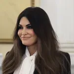 Στα Τίρανα η Κ. Γκιλφόιλ – Συνάντηση με τον πρωθυπουργό της Αλβανίας