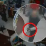 «Μακρυχέρης» πελάτης σε φαρμακείο